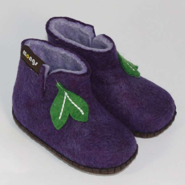 Warme Hausschuhe aus Filz mit Ledersohle für Babies und Kinder in der Farbe Violett - Baby Mongs Violett mit Blatt